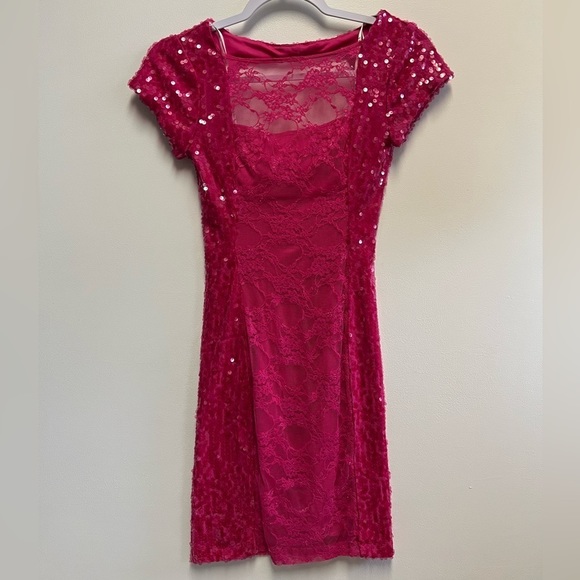 B Darlin Dresses & Skirts - HOT Pink Sequin Lace Party Mini Dress Short Sleeves Women’s Size Small